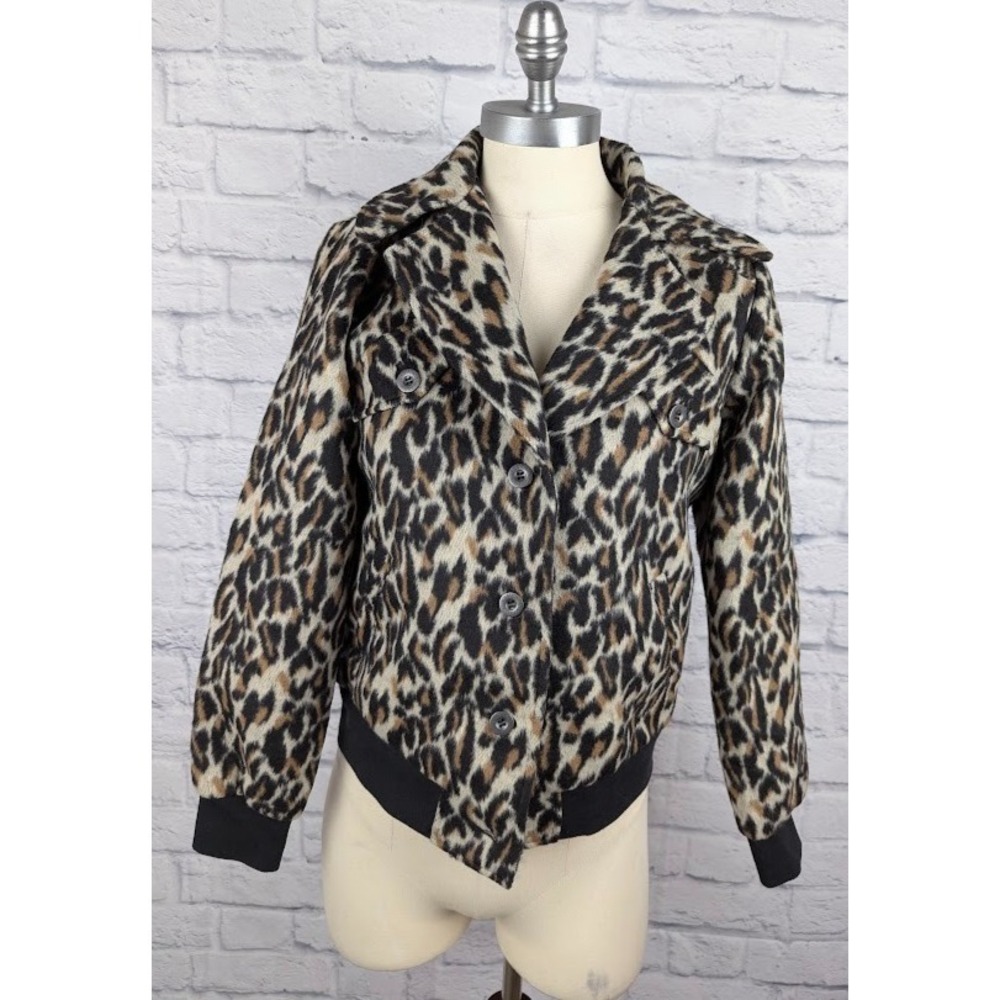 Jessica Simpson Womens Size XS Lightweight Warm Bomber Jacket Fuzzy Animal Print